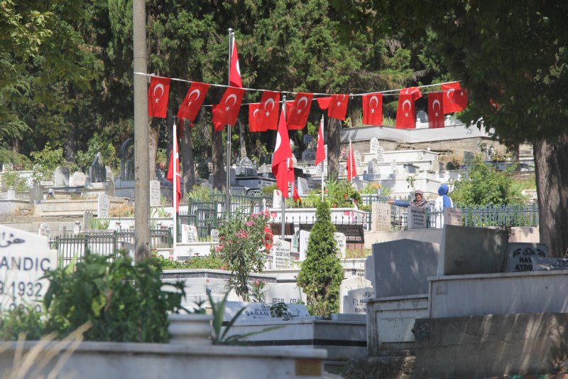 KAYMAKAMDAN ŞEHİT AİLESİNE: “EMRİNİZ OLURSA BAŞIM ÜSTÜNE” - 1