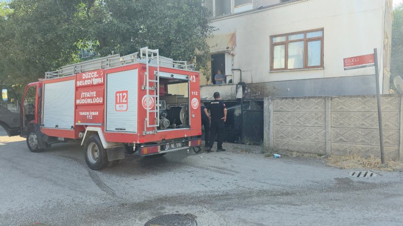 POLİS FARK ETTİ İTFAİYE SÖNDÜRDÜ - 2