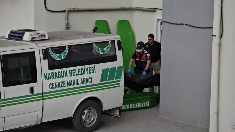 Cezaevinden izinli çıkıp evi ateşe verdi - 2