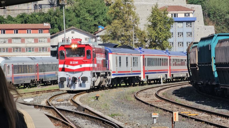 TURİSTİK KARAELMAS TRENİ  İKİNCİ SEFERİNİ TAMAMLADI - 2