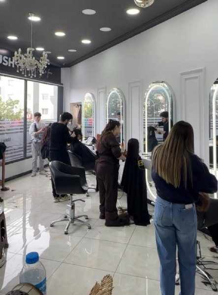 İYİLİK ET DENİZE  AT(!)SINLAR! - 1