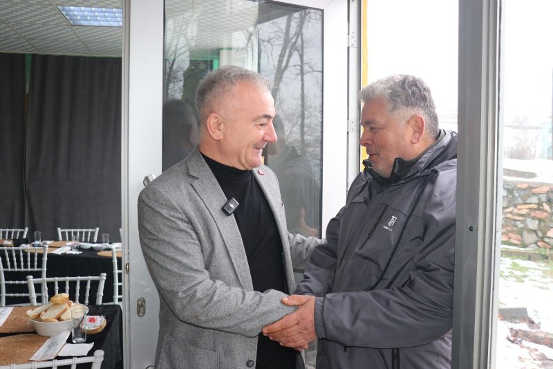 SESLİ’DEN BASINA MANGAL PARTİSİ  - 3