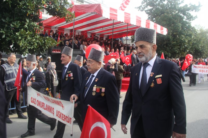 “TÜRK MİLLETİ  CUMHURİYETLE  MUTLUDUR” - 14
