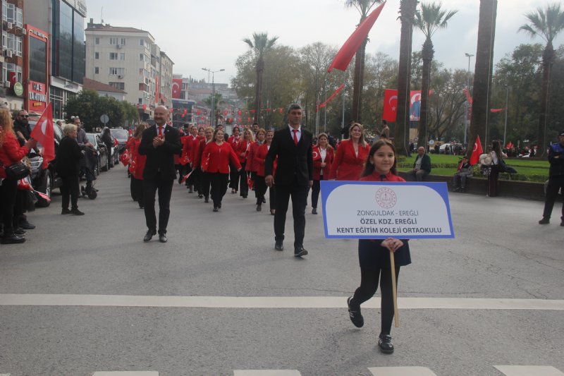 “TÜRK MİLLETİ  CUMHURİYETLE  MUTLUDUR” - 19