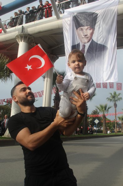 “TÜRK MİLLETİ  CUMHURİYETLE  MUTLUDUR” - 24