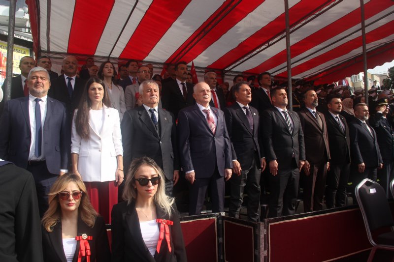 “TÜRK MİLLETİ  CUMHURİYETLE  MUTLUDUR” - 28