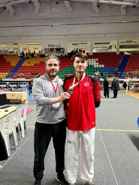 Kazada kollarını kaybetti, hayata yeniden bağlandı - 3