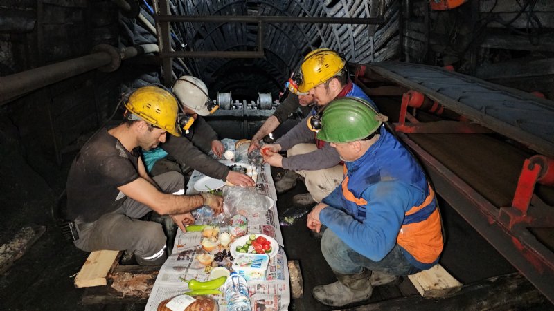 YERİN ALTINDA İLK SAHUR  - 3