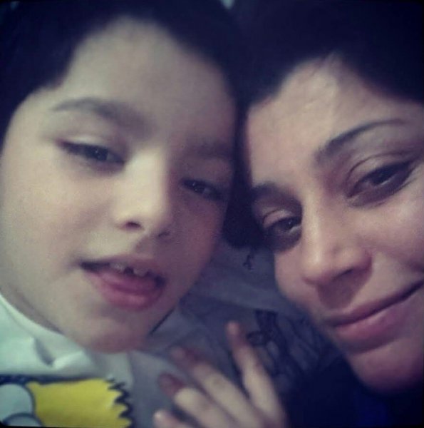 9 AY ÖNCE ÖLEN OĞLUNUN YANINA DEFNEDİLDİ - 5