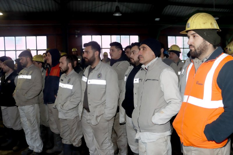 YEŞİL: “DİMDİK AYAKTAYIZ” - 3