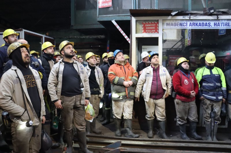 YEŞİL: “HER ŞART ALTINDA  KOL KOLA OLACAĞIZ” - 1