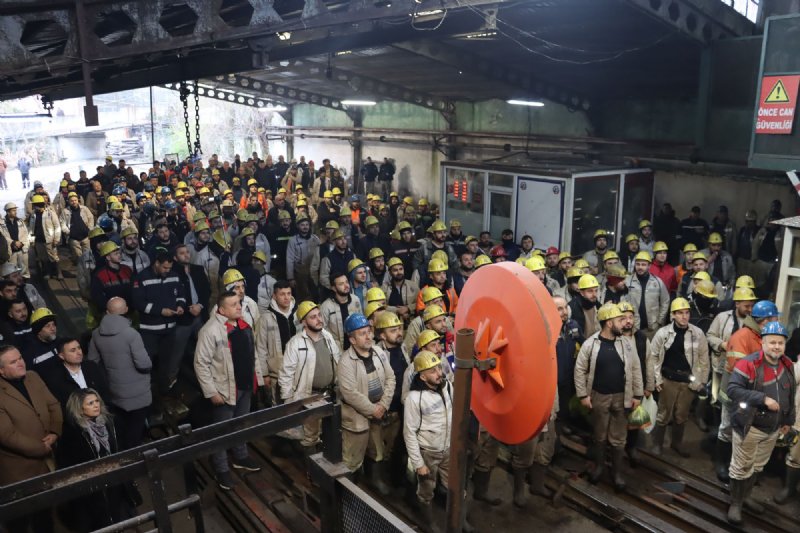 YEŞİL: “HER ŞART ALTINDA  KOL KOLA OLACAĞIZ” - 4