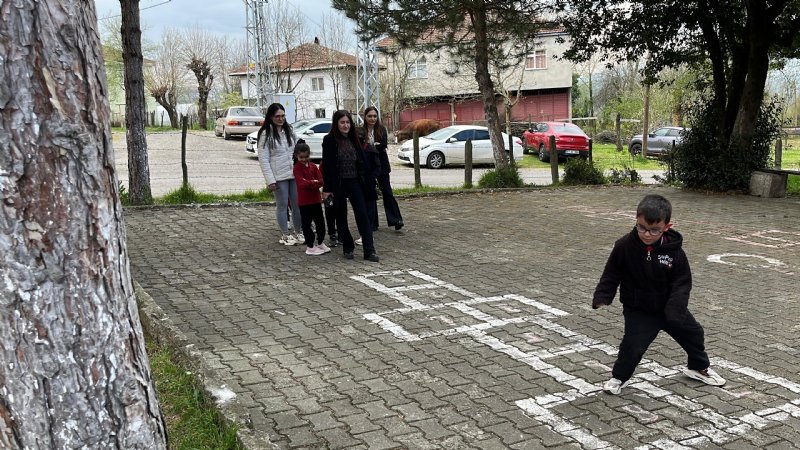 GÜZEL ŞEYLER DE OLUYOR - 2