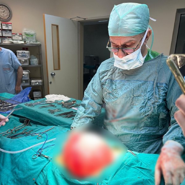 KİLO VERMEK İÇİN  HASTANEYE GİDEN  ÇOCUĞUN KARNINDAN  3,5 KİLOLUK KİST ÇIKTI - 1