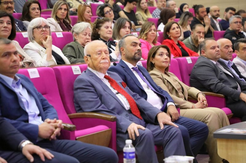 BARÜ GİRİŞİMCİLİK ZİRVESİ´NDE YENİLİKÇİ FİKİRLER BULUŞTU - 5