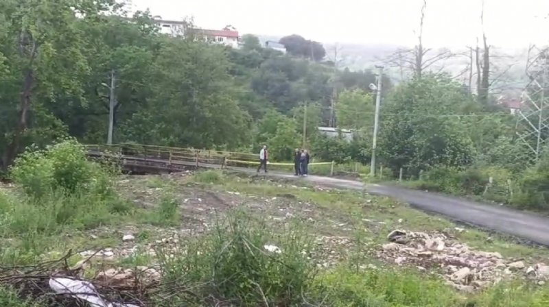 DERE SULARI YÜKSELDİ  KÖPRÜLER KAPATILDI - 1
