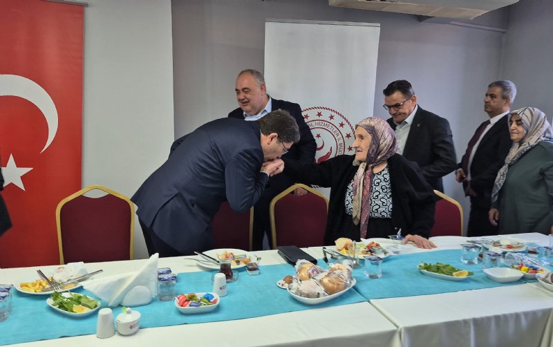 ESKİ BAKAN TUNÇ BARTIN’DA - 2