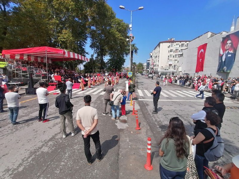 SENİN DE BAYRAMIN KUTLU OLSUN EREĞLİ... - 11