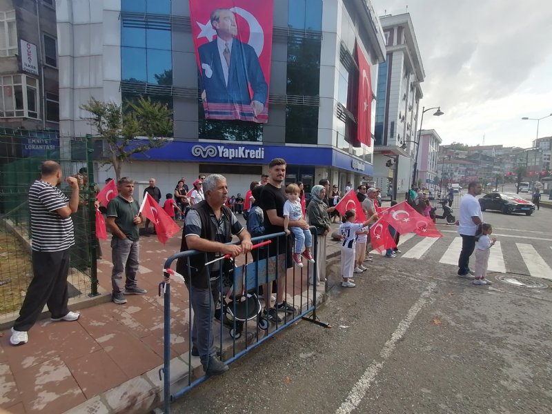 SENİN DE BAYRAMIN KUTLU OLSUN EREĞLİ... - 5