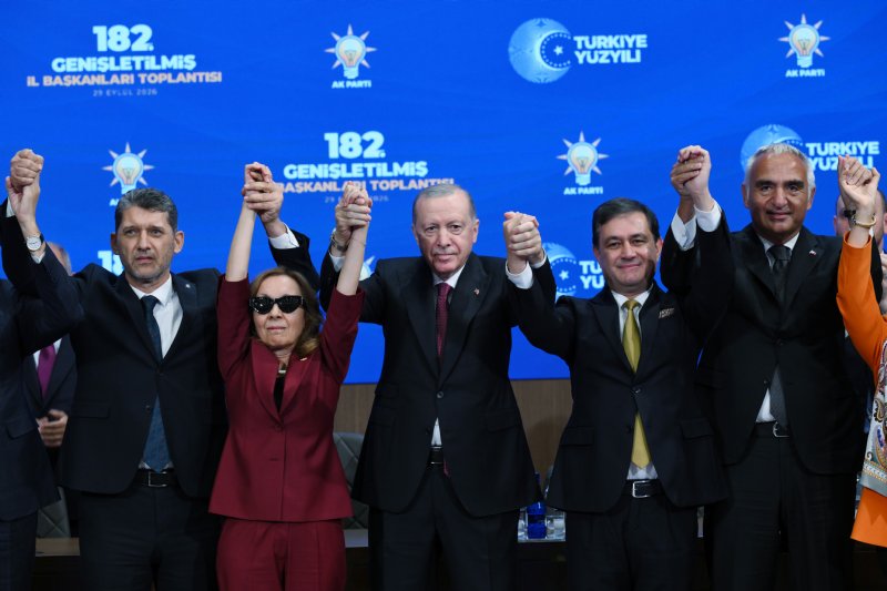 ´´AK PARTİ´NİN İLGİLİ MEKANİZMALARI  TIKIR TIKIR İŞLİYOR´´ - 1