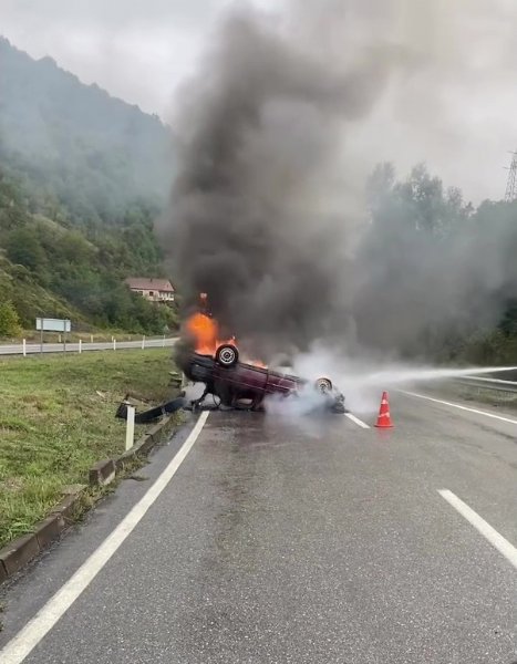 Takla atan otomobil alevlere teslim oldu: 1 yaralı - 2