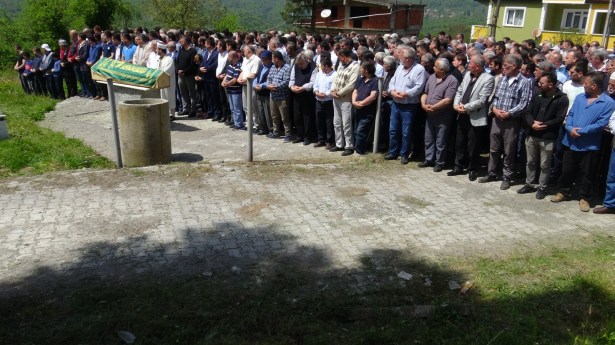 Öldürülen boksör toprağa verildi