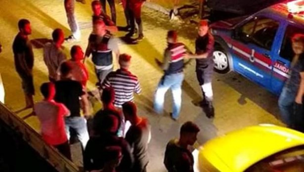 Jandarma olayları kontrol altına aldı, çok sayıda gözaltı